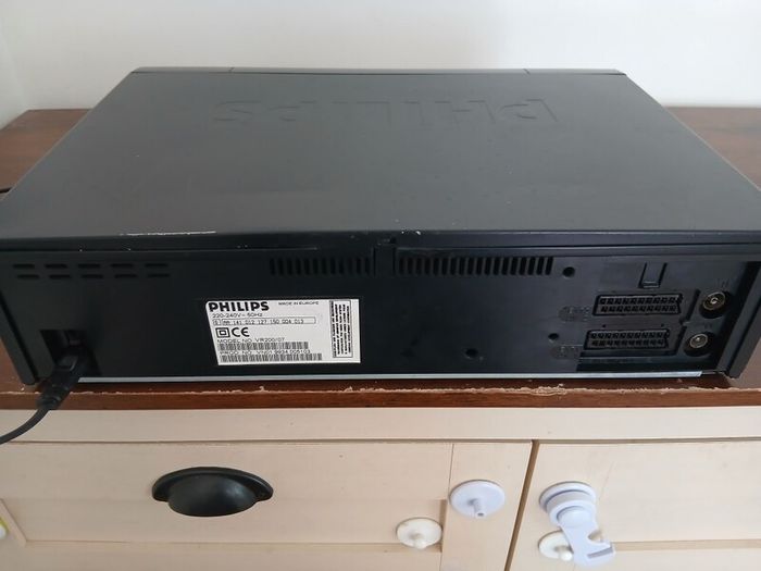 phillips vcr player