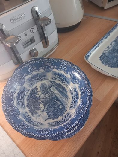 serving bowl