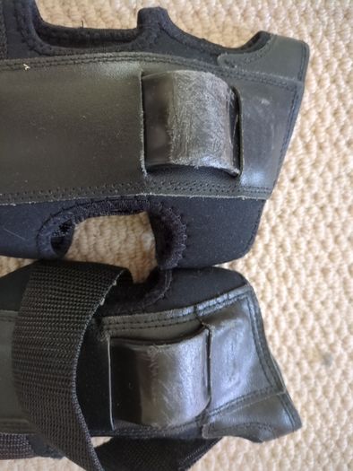 rollerskate pads adult