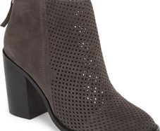 Rumble Perforated Bootie STEVE MADDEN 7 40 NEW