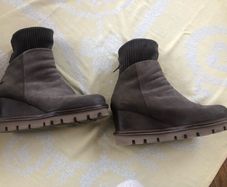 Patrizia Bonfanti Taupe leather wedge ankle boots