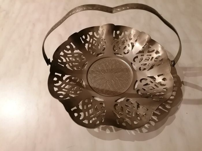 Vintage Lovelace Basket