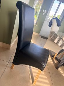 Dining chair