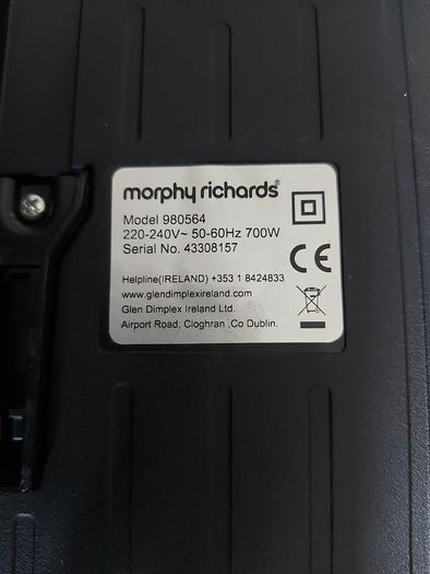Morphy Richards Vacuum Cleaner, Model 980564, Red, in excellent condition and great suction