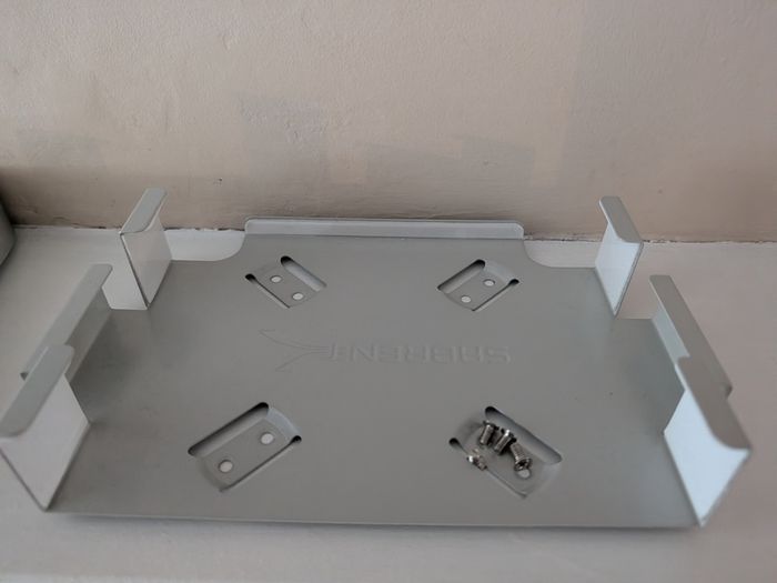 Apple Mac mini with mounting bracket