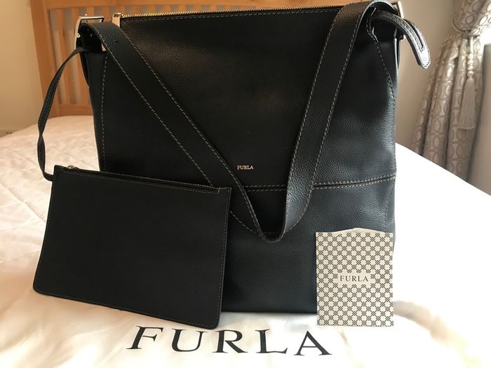 Brand new Furla leather shoulder bag