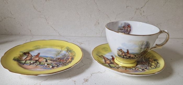 Vintage Royal Tara China Tea set Hunting scene