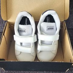 Adidas Trainers white