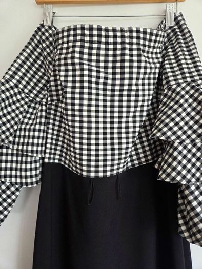 Joseph Ribkoff black and white off shoulders dress