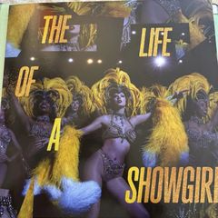 Taylor Swift the Life of a Showgirl (Lovely Bouquet Golden Vinyl)
