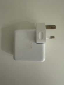 Apple Original 70W usb-c Power adapter like new