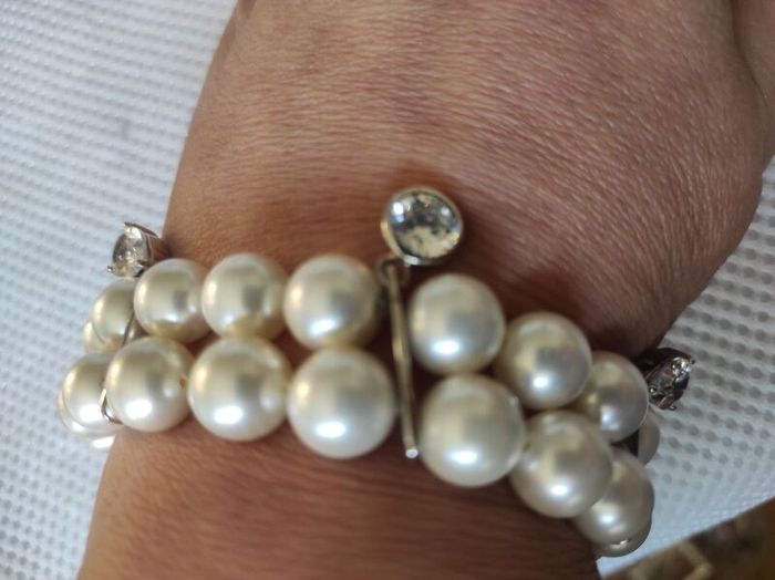 Pearl bracelet 6 sterling silver charms