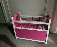 Dolls cot
