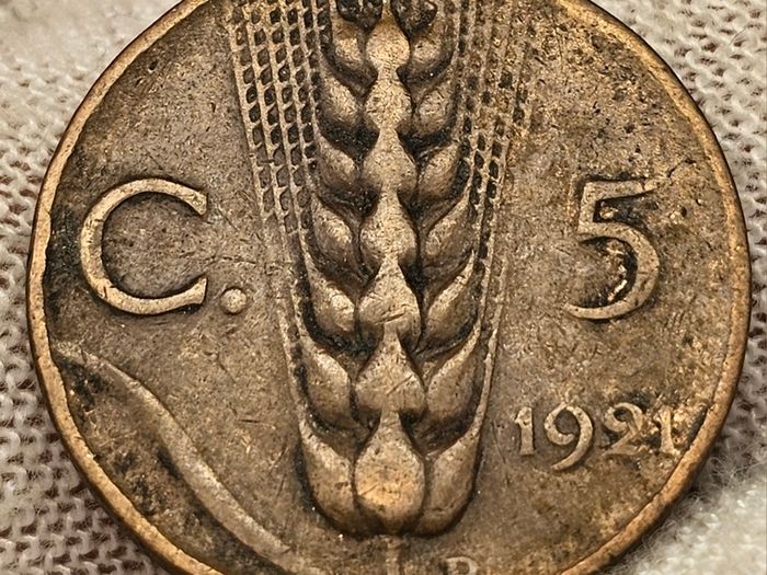 Italy 1921 5 Centimes Coin