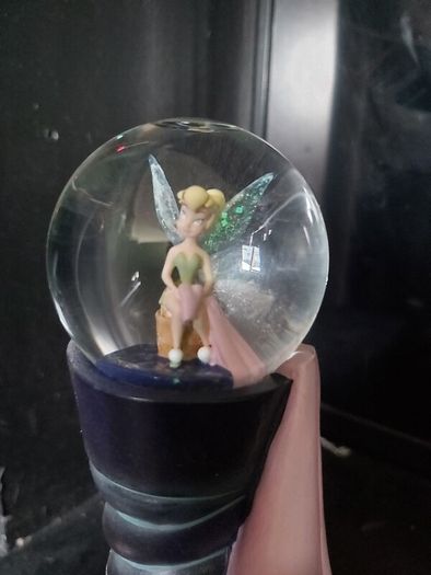 Tinkerbell Disney snow globe