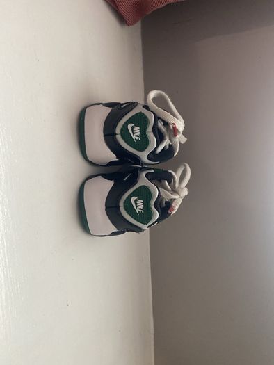 Infant/toddler Nike air max