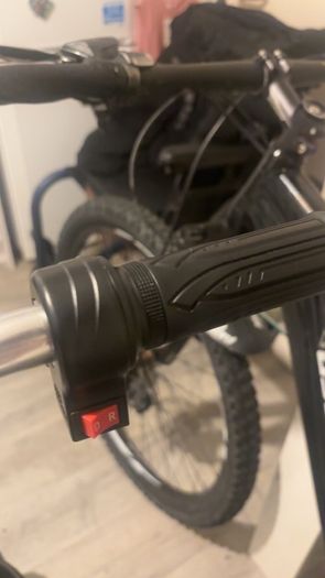 Electric mobility scooter