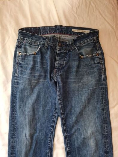 Tommy hilfiger rogar regular Size 32/32 button fly in good condition