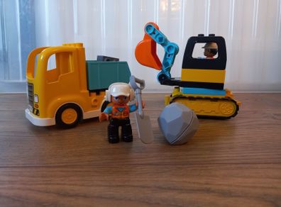Lego Duplo set 10931 Truck & Tracked Excavator