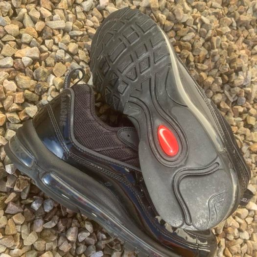 Rare Hype Nike x Supreme Air Max 98
