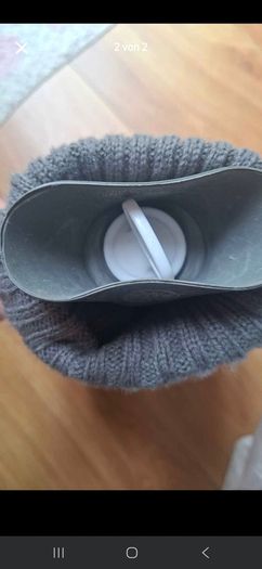 Hot water bottle