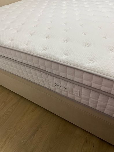 Des Kelly 5ft mattress