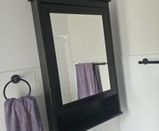 Bathroom mirror cabinet