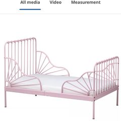 Kids pink bed