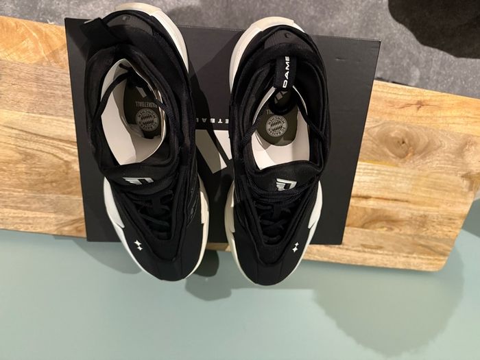 Adidas Dame 9 Size UK 11