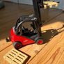 Bruder Linde H30D Forklift with Trailer Coupling and 2 Pallets scale 1:16 Image 4