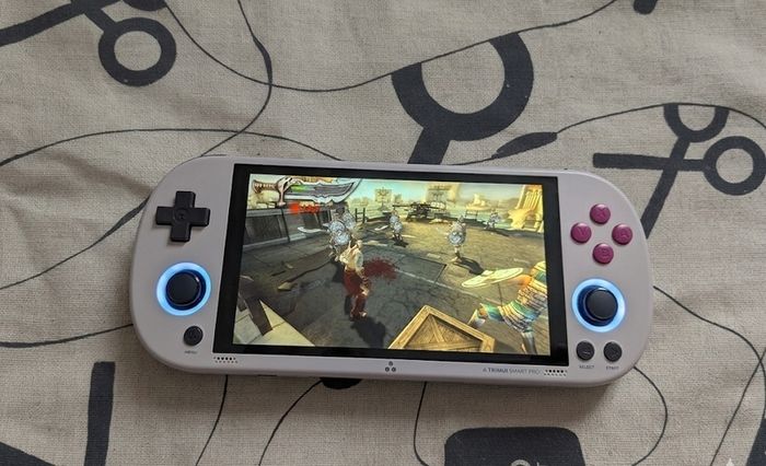 Trimui Smart Pro - 256GB SD Card + Protective Case (6000+ Games)
