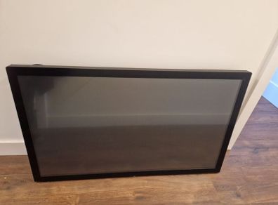 iiyama ProLite 49" Interactive Display / TV with wall mount