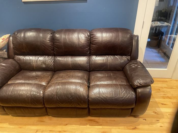2 and 3 seater brown leather couches for sale
