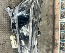 Headlight Nissan Leaf