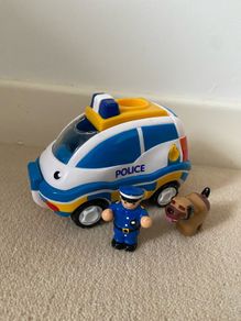 toy police car with push engine