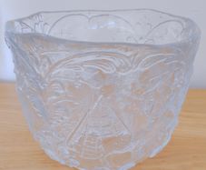 Vintage Swedish Kosta Boda Art glass bowl
