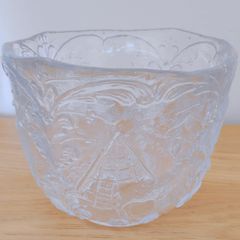 Vintage Swedish Kosta Boda Art glass bowl