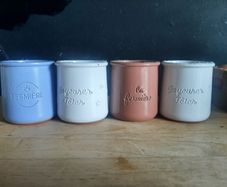 Ceramic pots