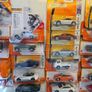 Hundreds of Matchbox & Hotwheels Cars Image 7