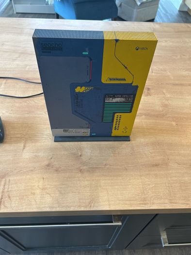 Xbox One X - Cyberpunk limited edition