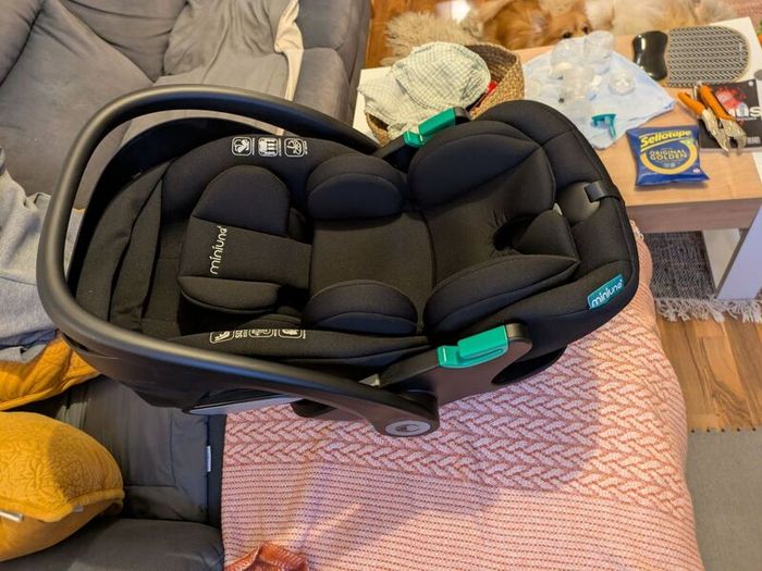 Miniuno baby car seat