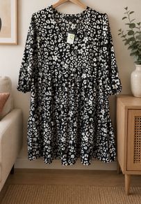 dress Bnwt primark black & white dress size 12 Bnwt v neck tiered dress