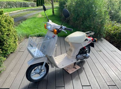 1982 Honda Melody Deluxe 50cc Scooter