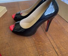 Christian Louboutin Black Patent Heels Size 39