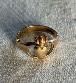 Claddagh ring