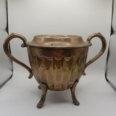 Vintage silver plated E.P.N.S sugar bowl