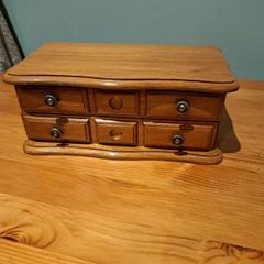 Wooden jewellery box