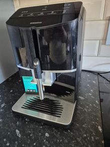 Coffee machine bean to cup