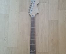 Strat neck