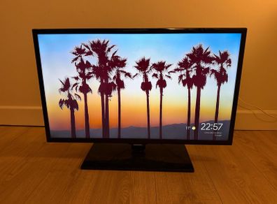 Samsung 32-Inch HD TV (Google Chromecast)